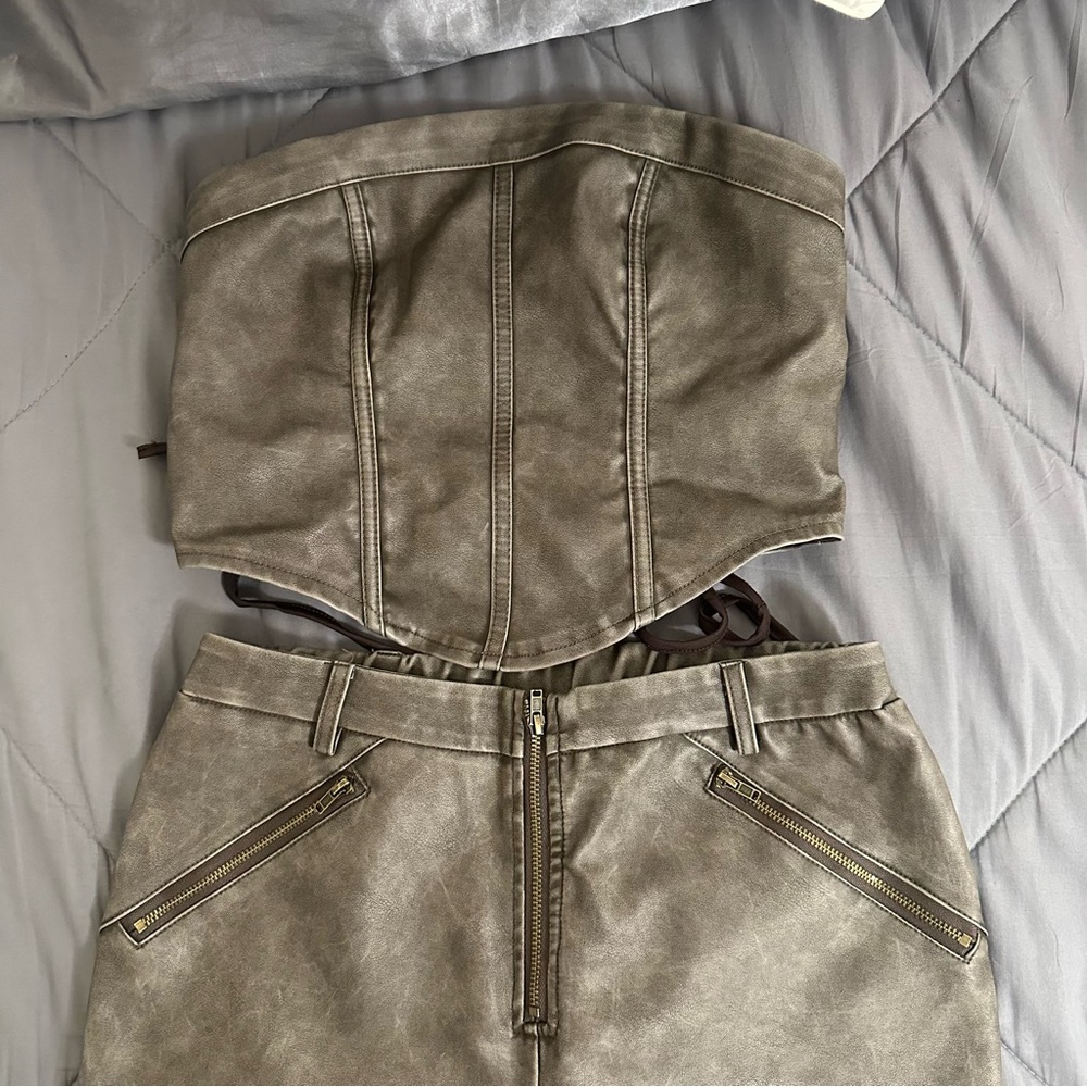 Brown Washed Leather Matching Set - image 3